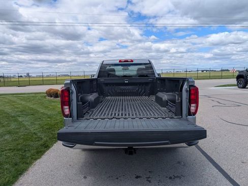 Used 2024 GMC Sierra 1500 Pro w/ Pro Value Package AWD/4WD image 6