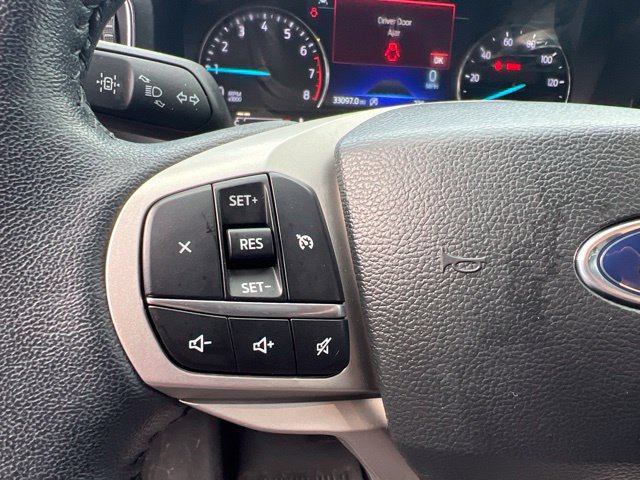 Used 2023 Ford Explorer XLT w/ Equipment Group 202A AWD/4WD image 26