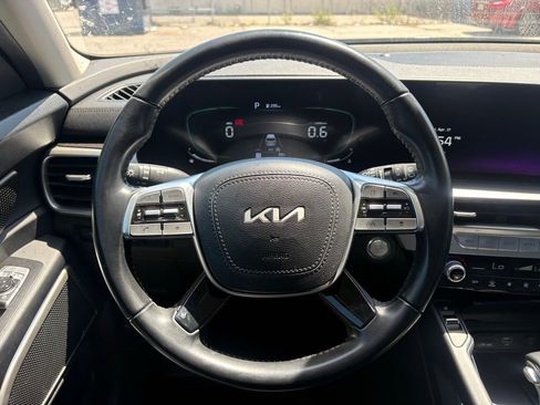Used 2023 Kia Telluride S image 17