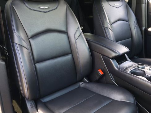 Used 2024 Cadillac XT4 Sport w/ Active Safety Package FWD image 17