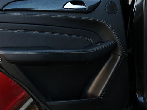 Used 2015 Mercedes-Benz ML 400 4MATIC image 35