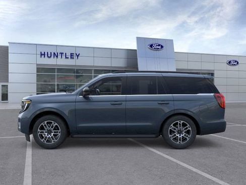 New 2025 Ford Expedition Active image 3