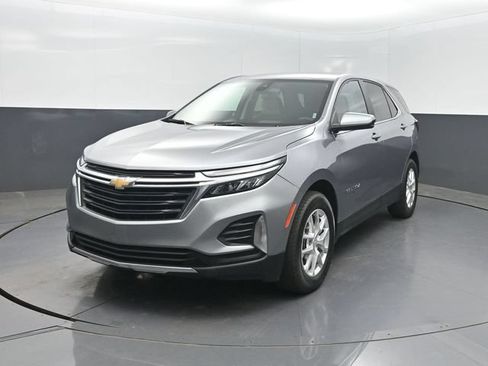 Used 2023 Chevrolet Equinox LT FWD image 1