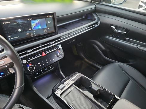 Certified 2025 Hyundai Tucson SEL image 13