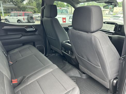 Used 2025 Chevrolet Silverado 1500 LT AWD/4WD image 18