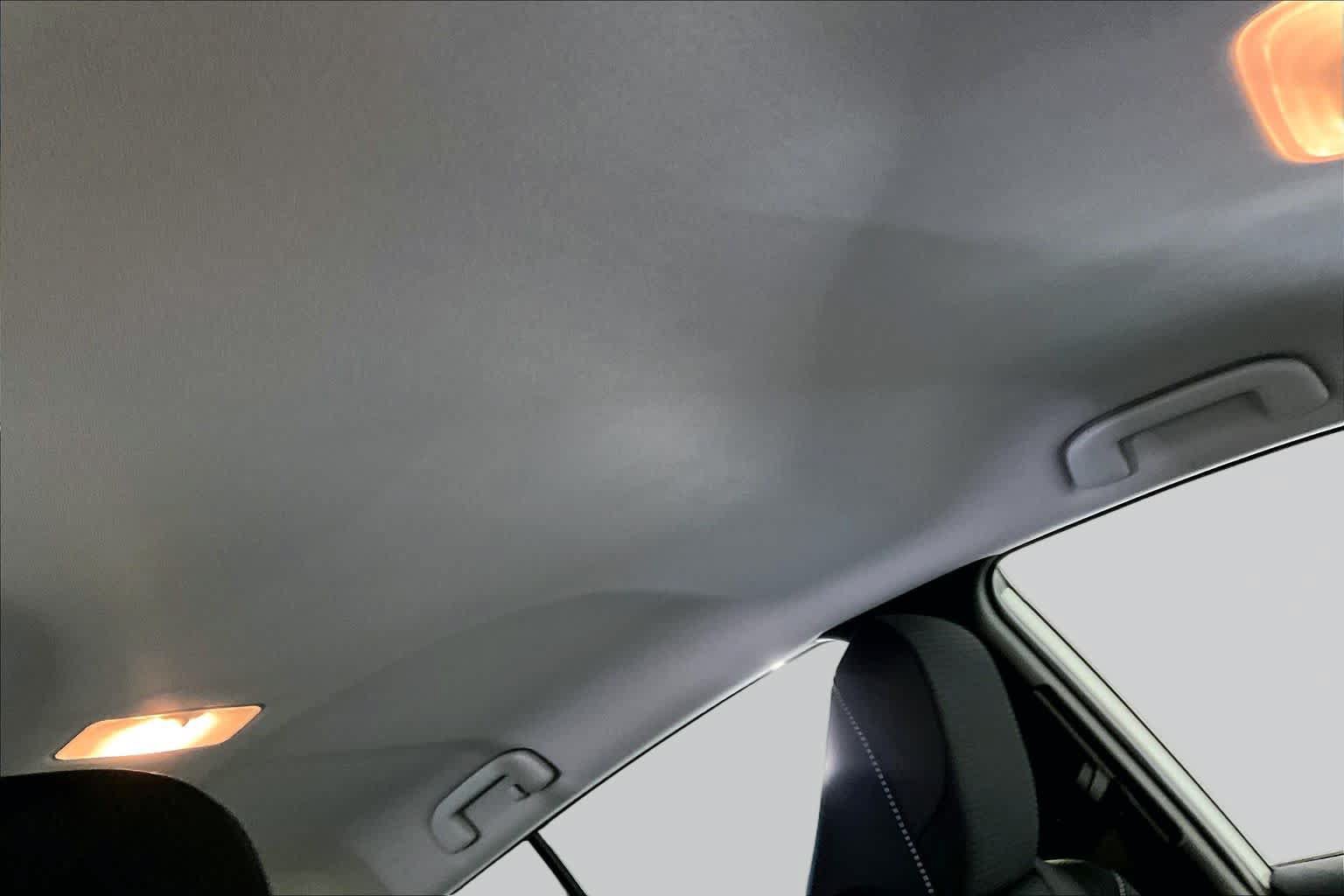 Used 2022 Toyota Prius Prime LE FWD image 14