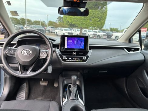 Used 2023 Toyota Corolla LE FWD image 24