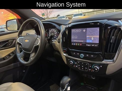Used 2023 Chevrolet Traverse Premier image 15