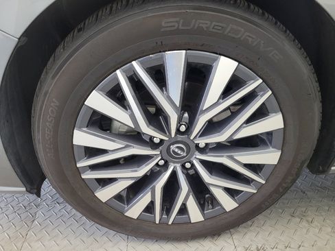 Used 2023 Nissan Altima 2.5 SV FWD image 31