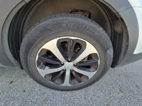 Used 2018 Kia Sorento EX w/ EX Advanced Touring Package image 51