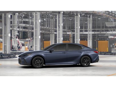 New 2026 Toyota Camry SE w/ Convenience Package