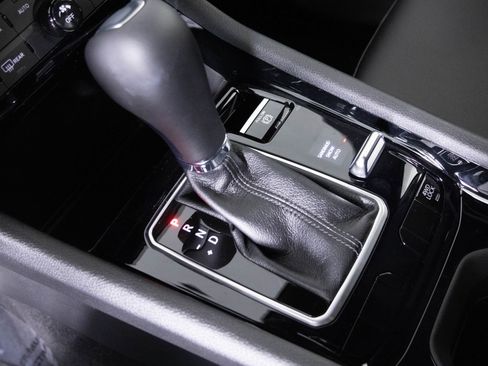 New 2026 Jeep Compass Limited image 24