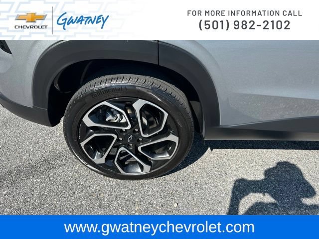 Used 2024 Chevrolet Trax RS w/ Sunroof Package FWD image 11