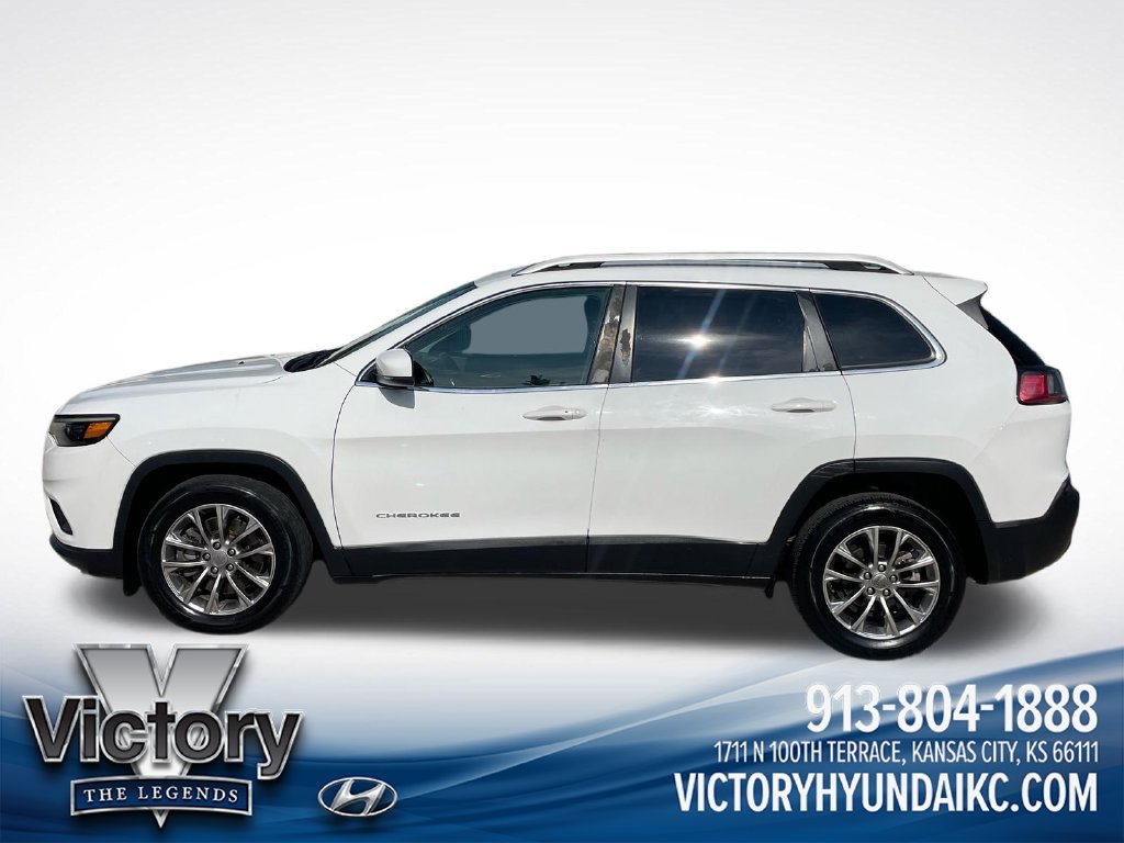 Used 2019 Jeep Cherokee Latitude Plus FWD image 3
