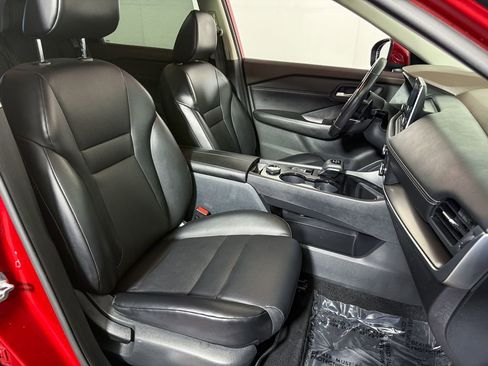 Certified 2023 Nissan Rogue SV w/ SV Premium B Package image 15