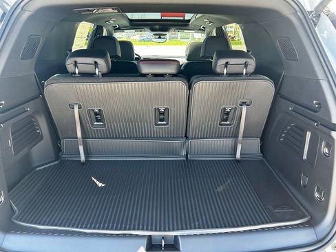 New 2026 Chevrolet Traverse Z71 w/ Driver Confidence Package AWD/4WD image 23