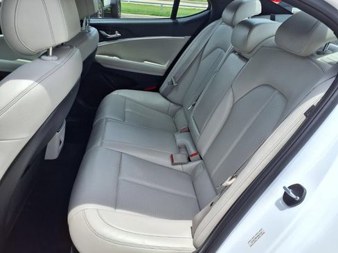 Used 2024 Genesis G70 2.5T AWD/4WD image 25