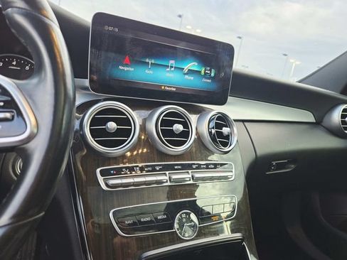 Used 2019 Mercedes-Benz C 300 4MATIC Sedan image 14