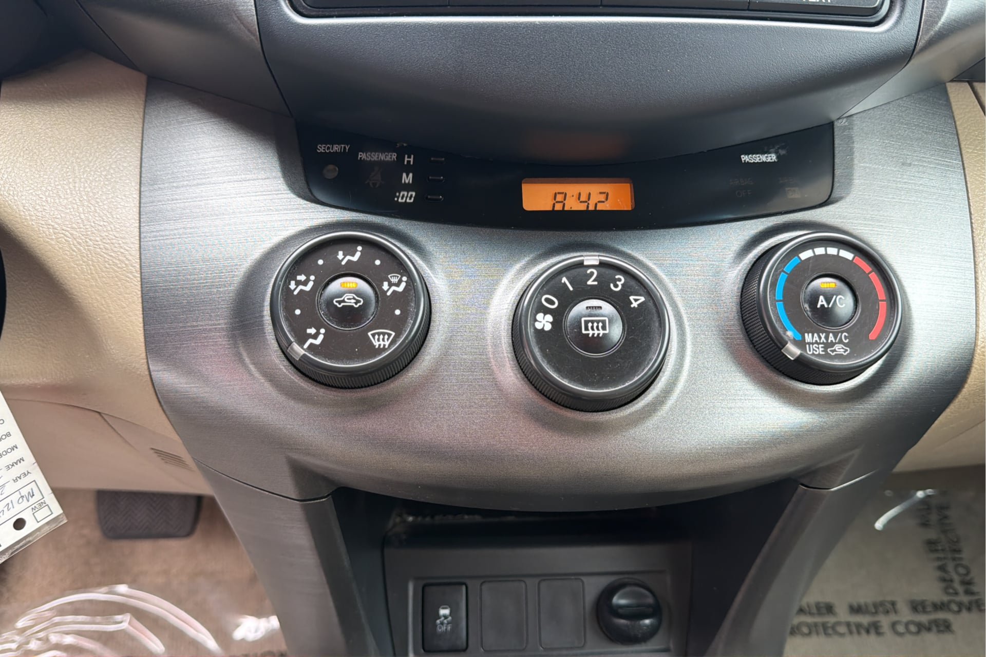 Used 2012 Toyota RAV4 4WD w/ Value Pkg image 28