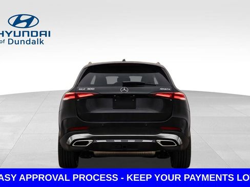 Used 2024 Mercedes-Benz GLC 300 4MATIC w/ Advanced USB Package image 7