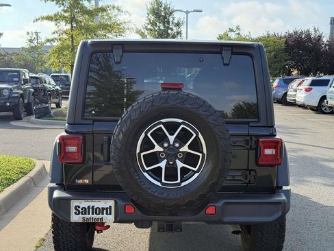 Used 2025 Jeep Wrangler Unlimited Rubicon AWD/4WD image 11