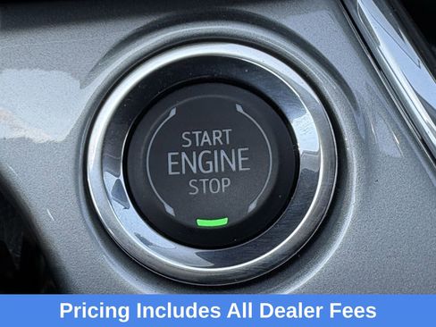 Used 2025 Chevrolet Trax LT FWD image 19