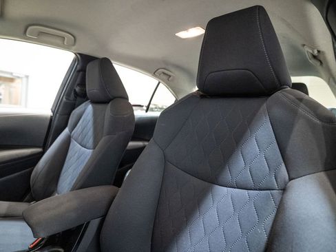 Used 2020 Toyota Corolla LE image 14