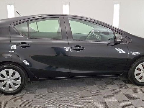 Used 2014 Toyota Prius C Two FWD image 5