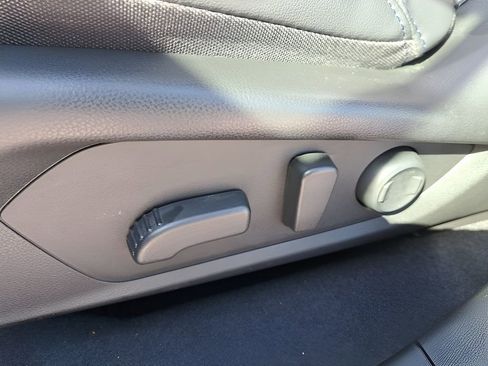 Used 2025 Subaru Forester Limited image 16