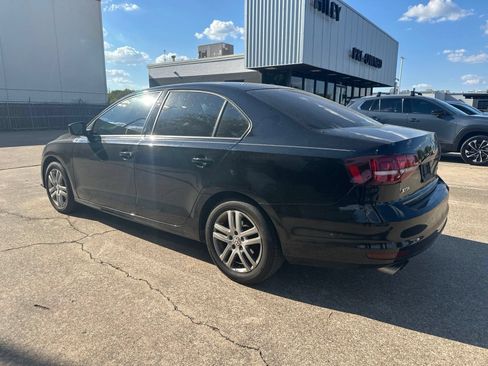 Used 2018 Volkswagen Jetta S FWD image 4