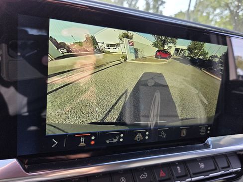 New 2026 Chevrolet Silverado 1500 LTZ w/ LTZ Premium Package AWD/4WD image 27