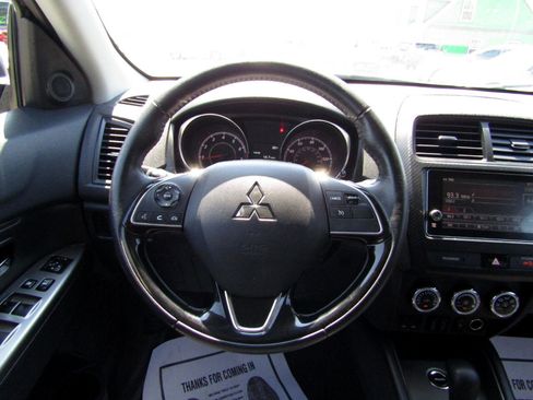 Used 2018 Mitsubishi Outlander Sport SE image 10