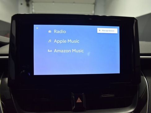 Used 2025 Toyota Corolla LE image 20