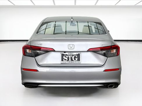 Used 2022 Honda Civic Sport image 5