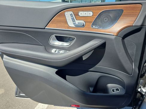 New 2025 Mercedes-Benz GLS 450 4MATIC image 26
