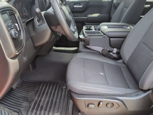 Certified 2022 Chevrolet Silverado 1500 Custom RWD image 18