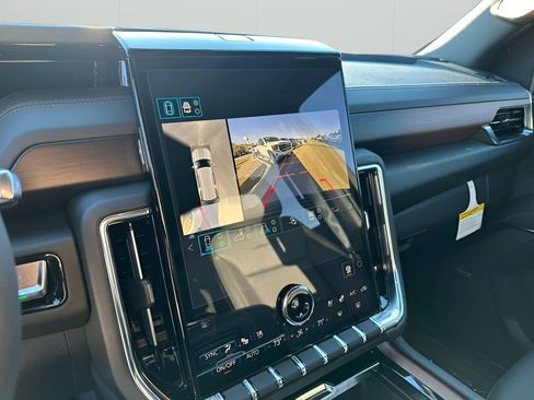 New 2026 GMC Yukon Denali w/ Denali Reserve Package image 38