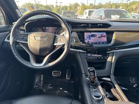 Used 2021 Cadillac XT6 Sport w/ Platinum Package AWD/4WD image 34