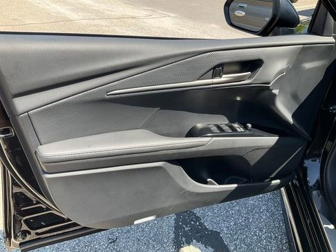 Used 2025 Toyota Camry XSE w/ Premium Plus Package image 7