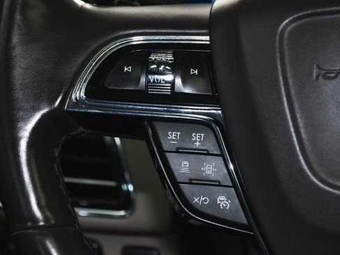 Used 2022 Lincoln Navigator L Reserve image 39