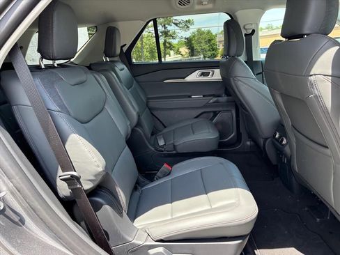New 2026 Ford Explorer Active w/ Active Comfort Package AWD/4WD image 12