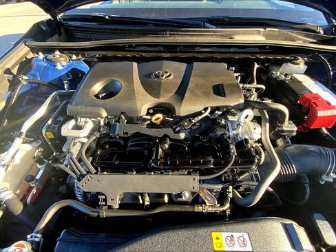 Used 2023 Toyota Camry SE image 13