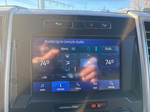 Used 2021 Ford F250 Lariat w/ Chrome Package image 27