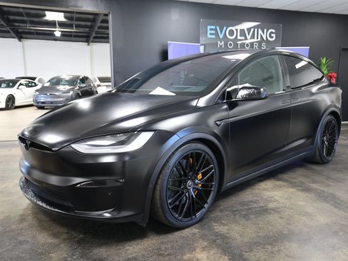 Used 2023 Tesla Model X AWD/4WD image 5