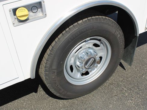 Used 2024 Ford F250 XL w/ XL Driver Assist Package image 33