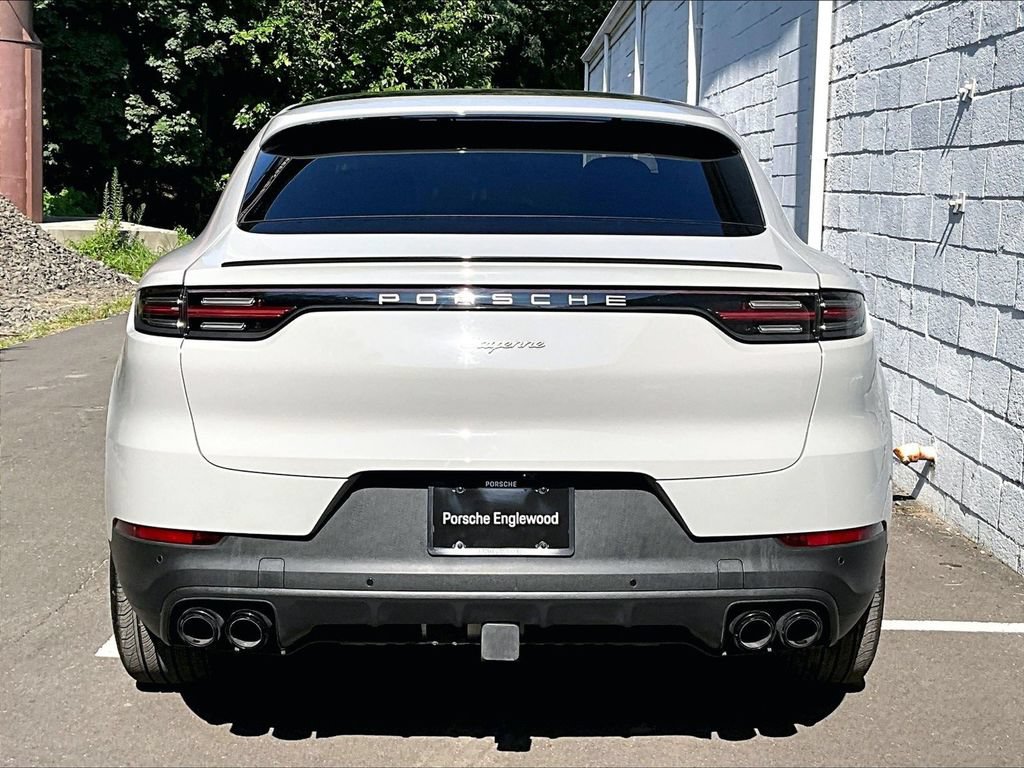Certified 2023 Porsche Cayenne Platinum Edition AWD/4WD image 9