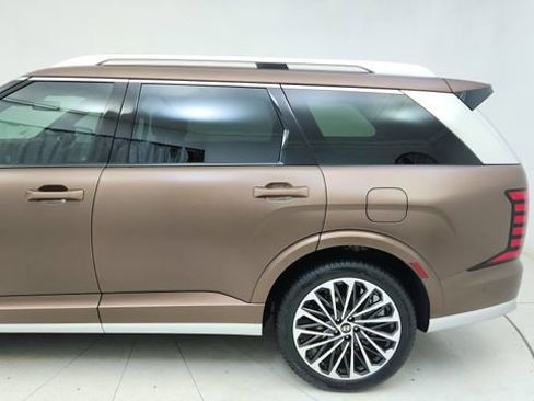 Used 2026 Hyundai Palisade Calligraphy AWD/4WD image 4