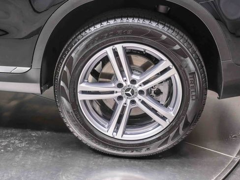 Used 2022 Mercedes-Benz GLC 300 image 9