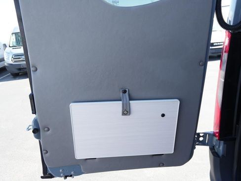 Used 2025 Mercedes-Benz Sprinter 2500 image 21