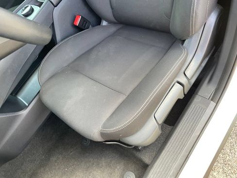 Used 2024 Nissan Rogue S AWD/4WD image 25